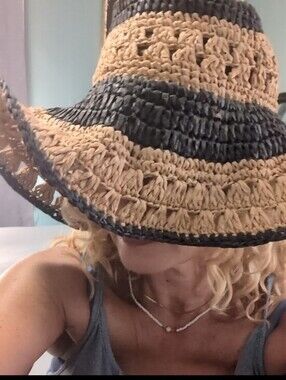 Urban Outfitters "Kimchi Blue" Floppy Crochet Straw Hat - Black and Tan